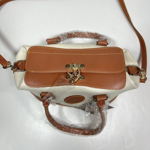 NWT Coldwater Canyon Women's Genuine Split Leather Crossbody Purse Cream Brown - Picture 2 of 12